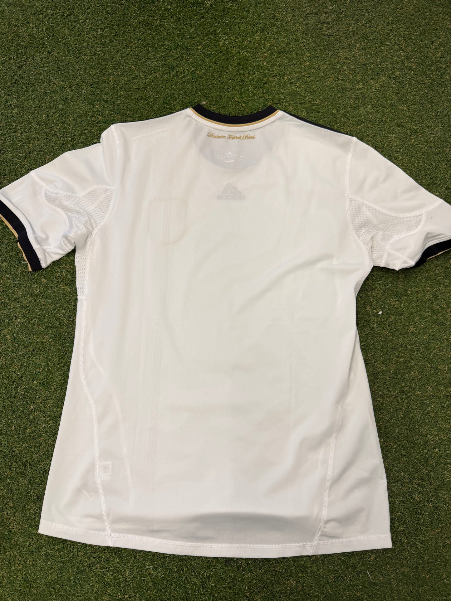 Germany 2010 World Cup home football jersey Adidas size L 9/10