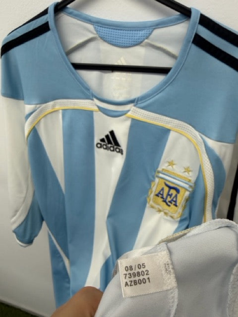Adidas Argentina 2006 Home Jersey size XL 10/10