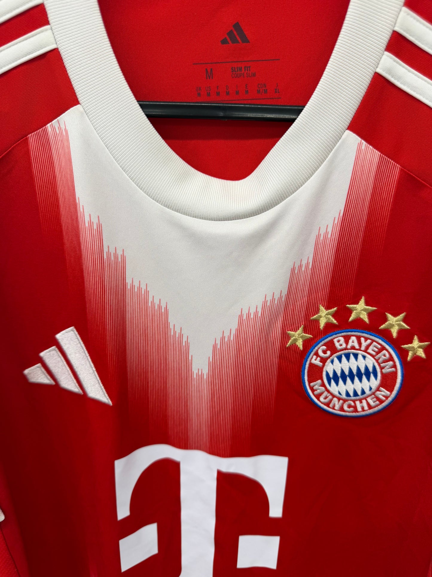 Bayern Munich 2025/26 Home Shirt size M 10/10
