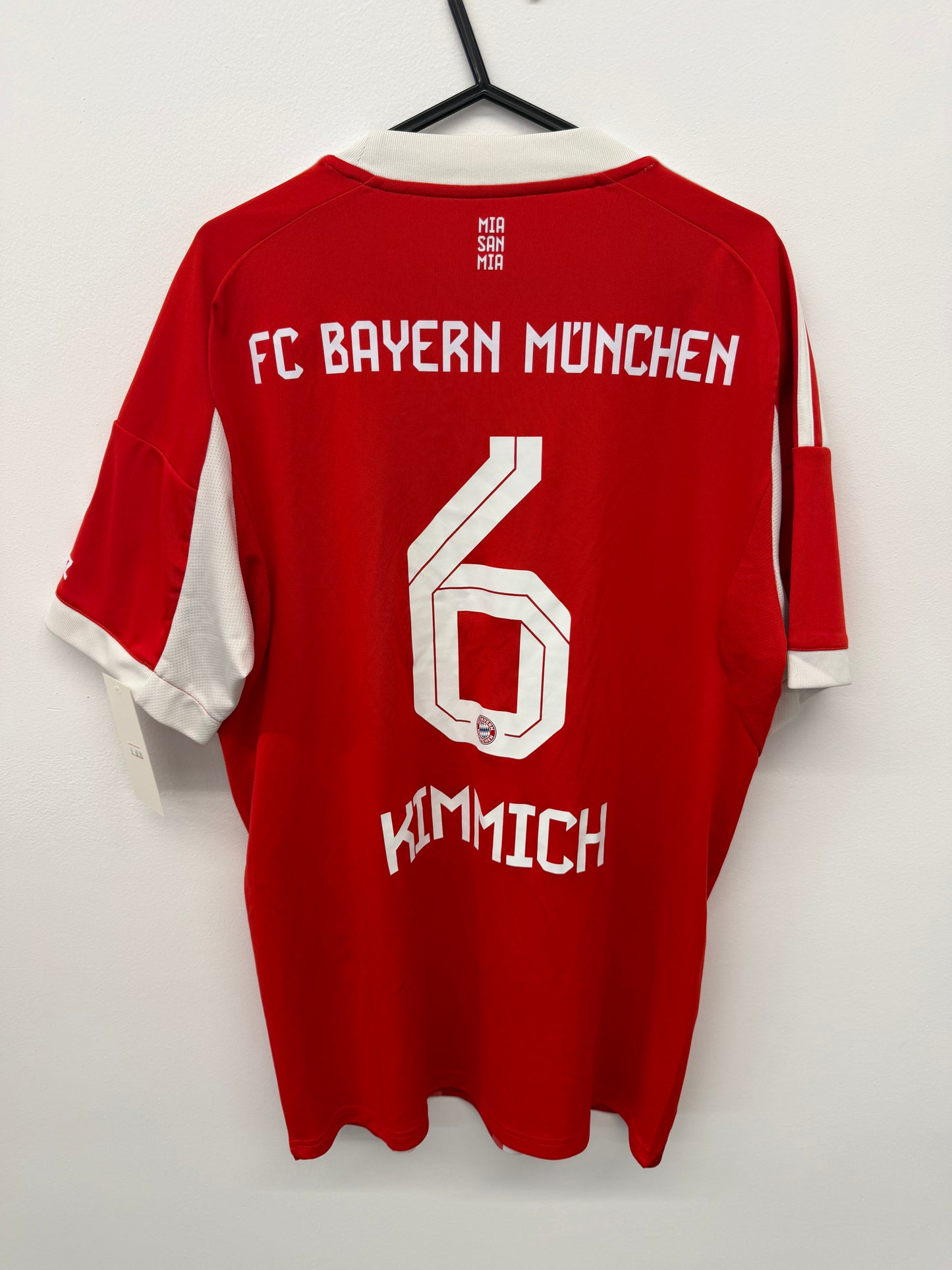 Bayern Munich 2025/26 Home Shirt size M 10/10