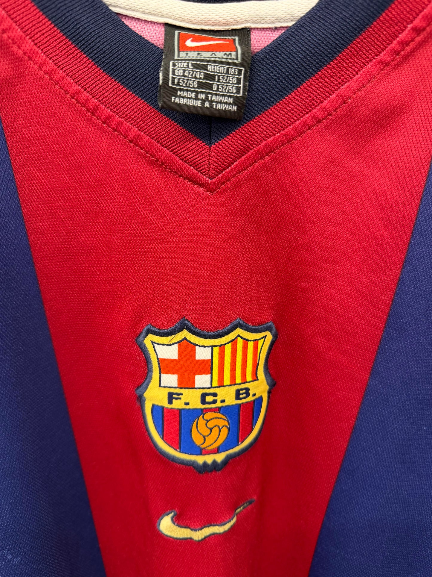 Barcelona Home football shirt 2000 Nike size L 9/10