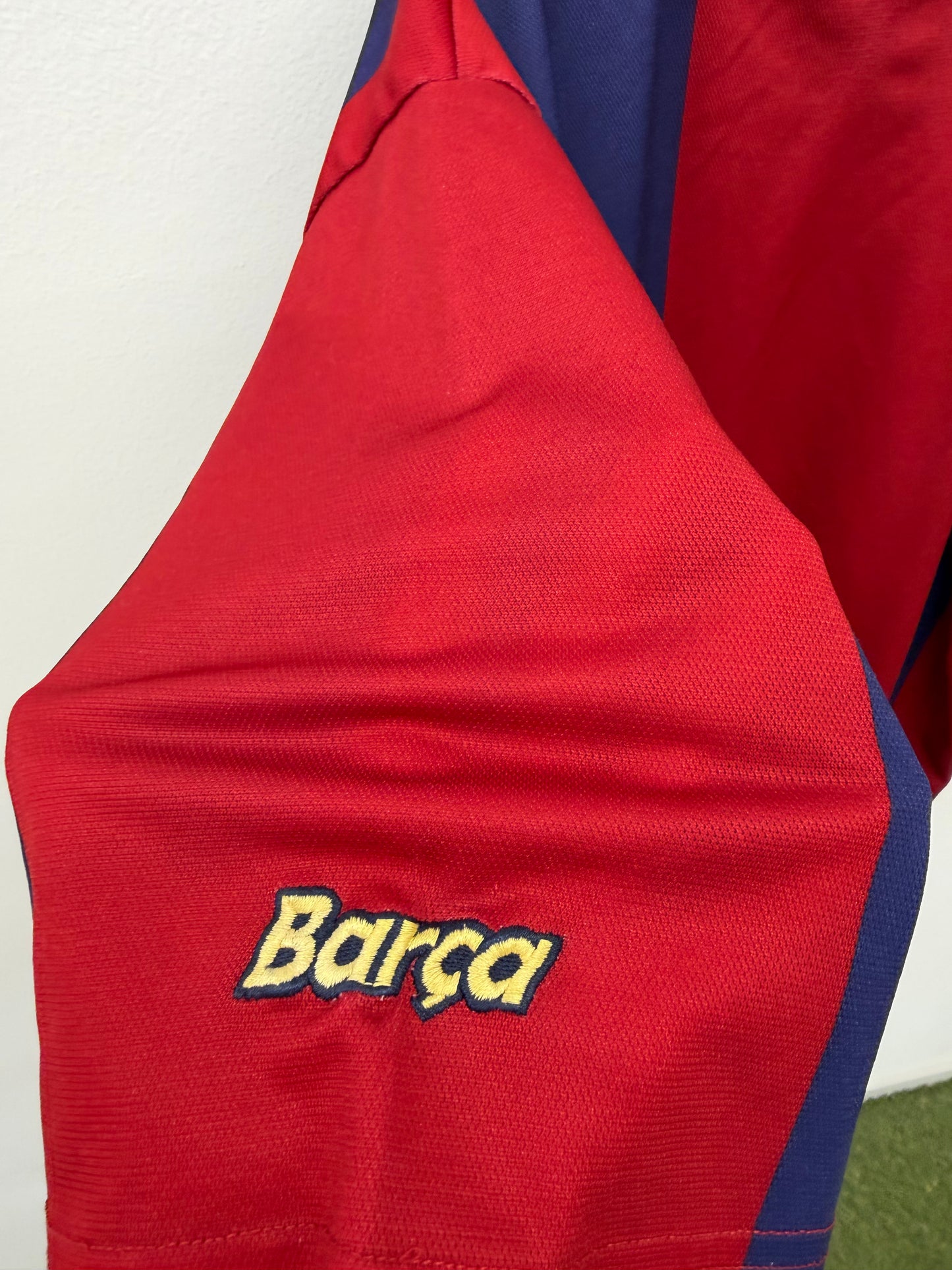 Barcelona Home football shirt 2000 Nike size L 9/10