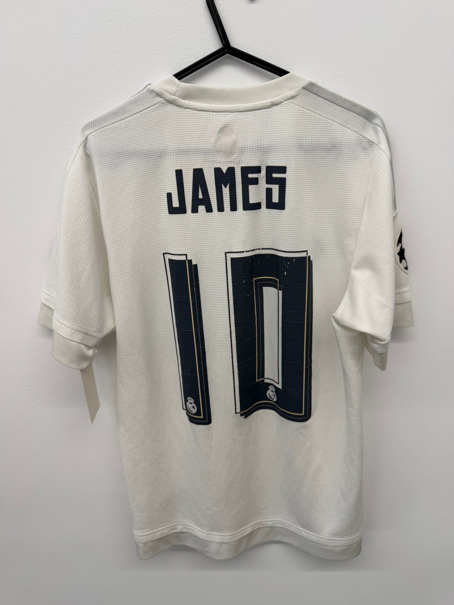 Real Madrid 2015–2016 home football jersey Adidas size S 8/10