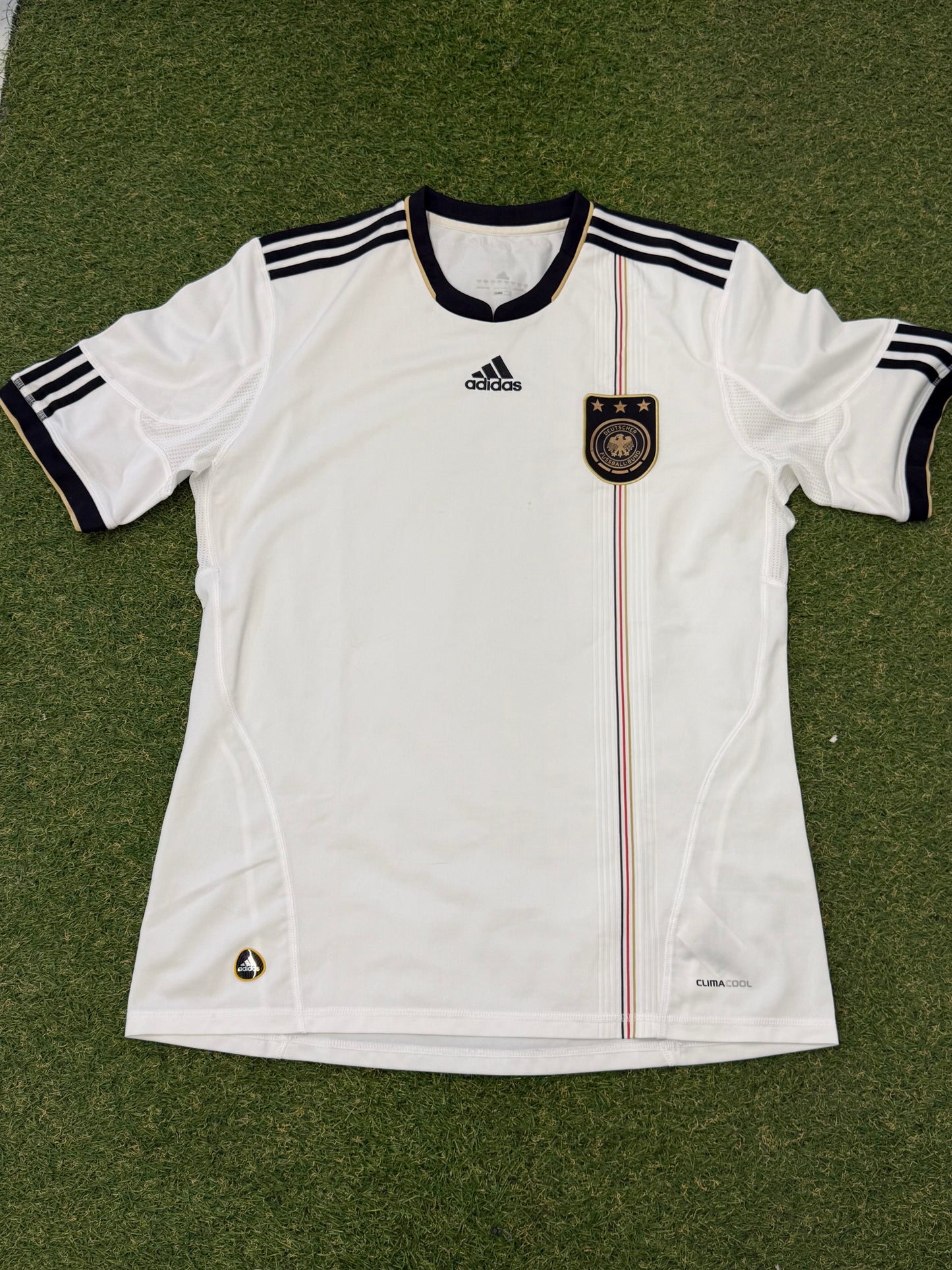 Germany 2010 World Cup home football jersey Adidas size L 9/10