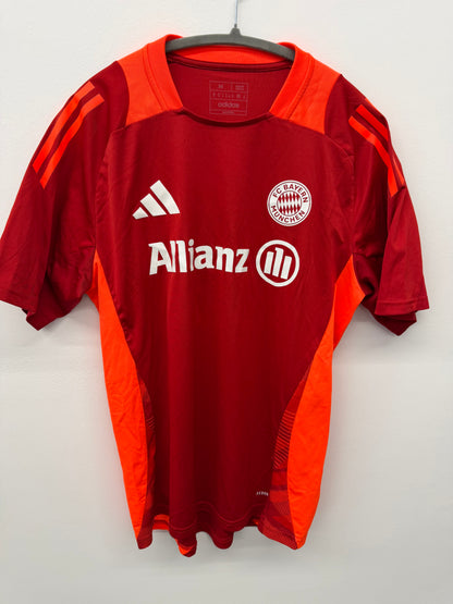 FC Bayern Munich Adidas size M 10/10